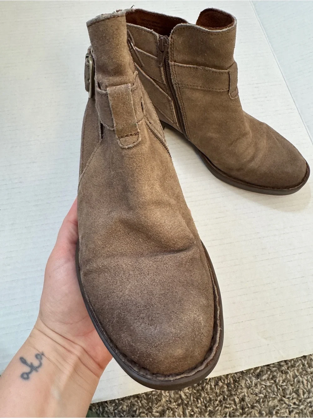 Born Brown Leather Distressed Ankle Boots Womens 8 Boho Fall Chunky Lug Casual